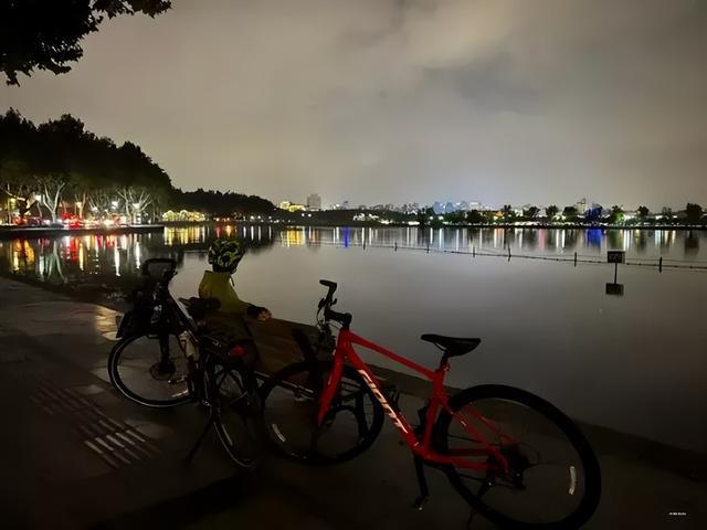 比跑步好坚持比游泳省事！这运动超适合35+妈妈燃脂塑形增肌(图9)