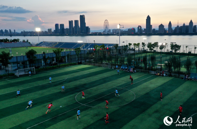 Kaiyun体育网站：江西南昌：全民健身“热”起来(图2)