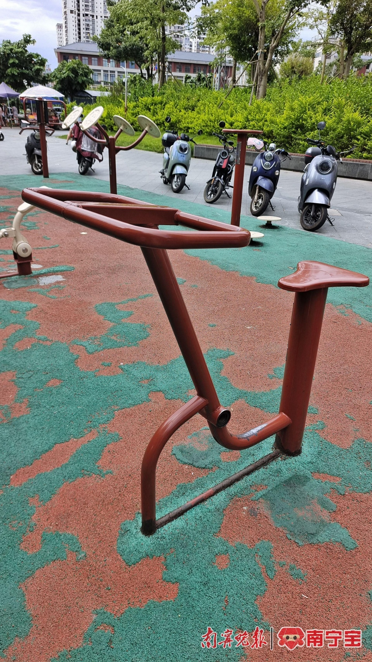 公共健身器材实用又便利使用损耗谁来维护？(图4)