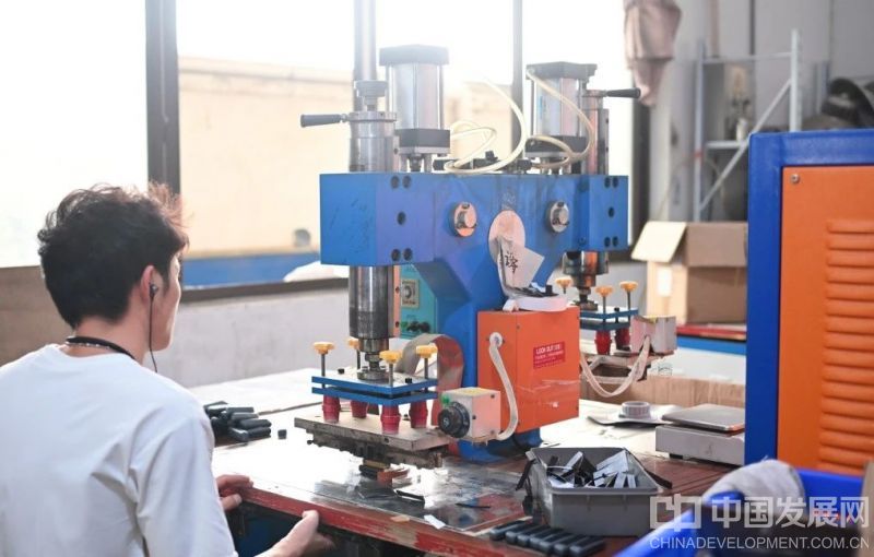 浙江金义新区：“全民健身热”带动体育消费“热起来”(图1)