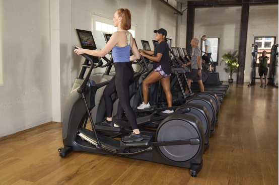 Kaiyun（中国体育）：Precor必确商用椭圆机：打造专业健身房的高端选择(图2)