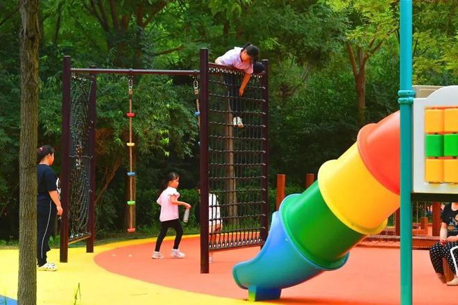 太牛了！通州这个公园升级堪比游乐场！露营、沙滩排球、飞盘……(图2)