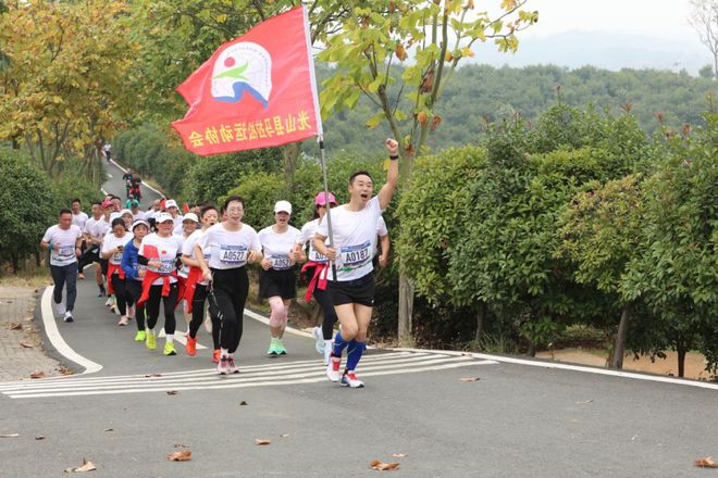 2024中国全民健身走（跑）大赛暨腾讯公益捐步活动在光山举行(图5)