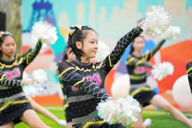 大零号湾科创运动汇启幕2024年闵行区“全民健身与奥同行”足球赛激情开赛！(图8)