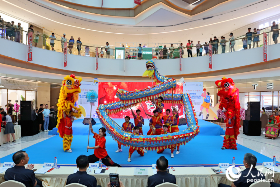 Kaiyun（中国体育）：“将赛事办进商圈、办到景区”厦门市全民健身日暨全民健身运动会开幕(图2)