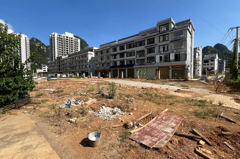 八步区江南街道：“家门口新建了篮球场！”(图1)