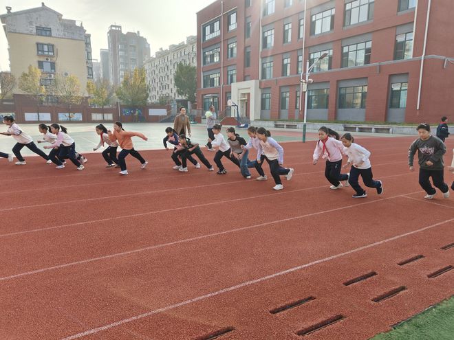 Kaiyun体育网站：“我是达标王”2024年潍坊市国家体育锻炼标准达标赛举办(图3)
