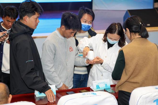 “奋进新征程运动促健康”科普大讲堂开讲(图4)