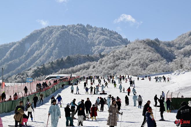 四川省第七届全民健身冰雪季落幕：1500余万人次参与带动消费超4亿元(图2)