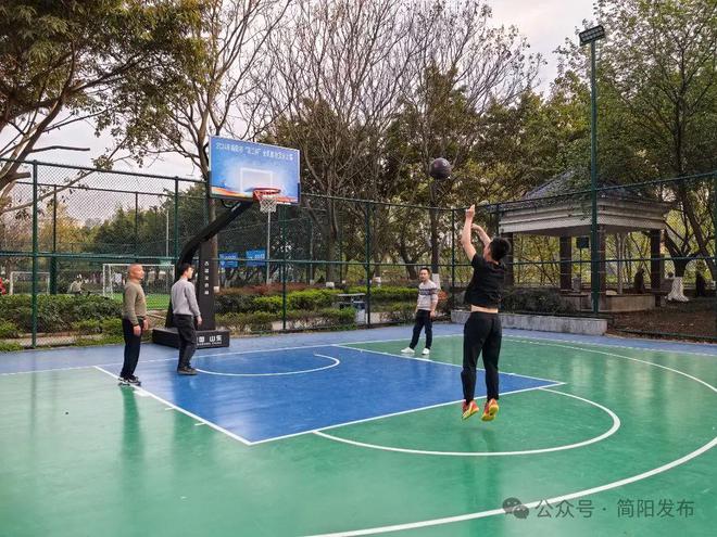 Kaiyun体育网站：设施升级见温度运动惠民添活力(图2)