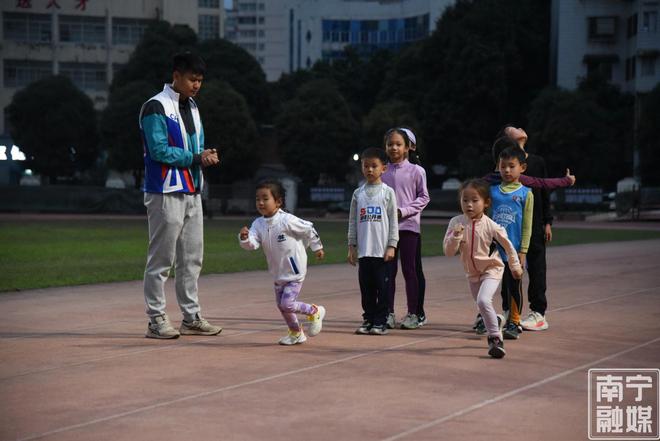 南宁体育场馆“五一”“五四”期间免费开放(图3)