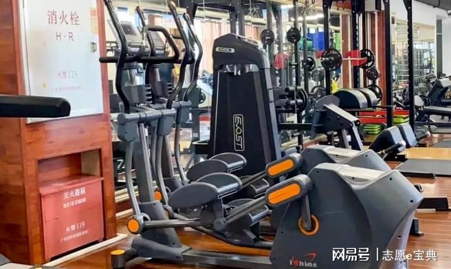 广州商学院环境速览：完美的运动环境支撑所有学生需求非常好！(图3)