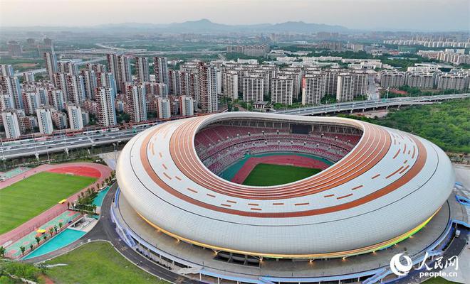 江西赣州：全民健身中心成健身锻炼好去处(图1)