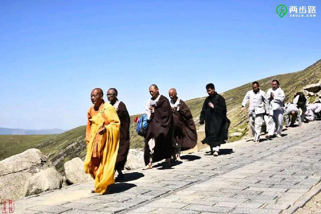 五一反向徒步八条经典的户外线路推荐给你！(图5)