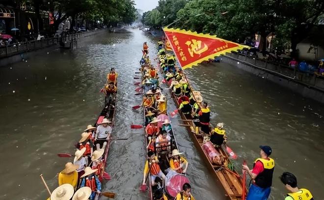 端午将至猎德村的天先塌了3条龙舟翻2条原因竟是犯了大忌(图3)