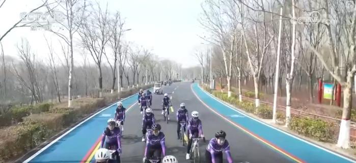 赛事热、消费火500万人次、3075亿元！全民健身新潮流“骑”出经济新热力(图12)