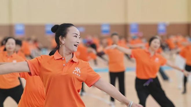 云南省社会体育指导员培训暨丽江“万村妇女”民族健身操培训收官(图2)