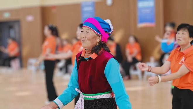 云南省社会体育指导员培训暨丽江“万村妇女”民族健身操培训收官(图4)