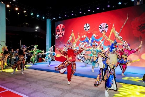 “迈开步动出彩”嘉年华燃动全民热情解锁岭南体育文化新活力(图2)