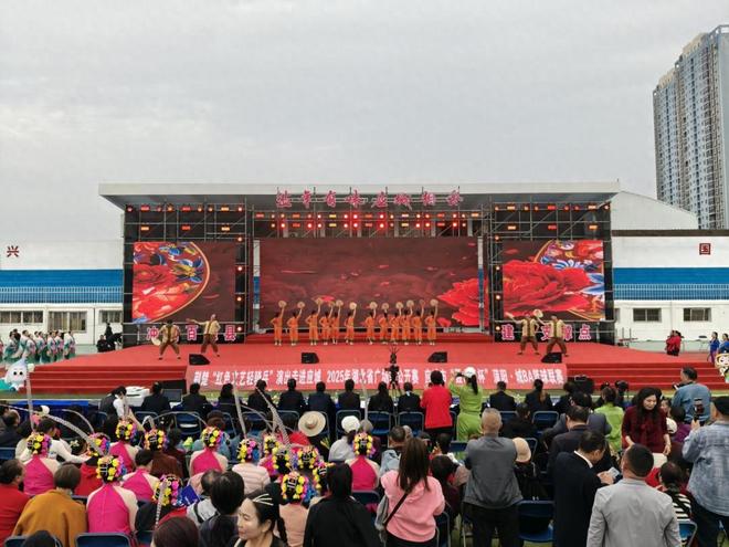 “应舞飞扬”2025年湖北省广场舞公开赛（孝感应城站）圆满举办(图1)