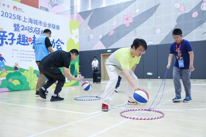 Kaiyun体育网站：光荣上榜！宝山4家单位、3人荣获全国先进！(图1)