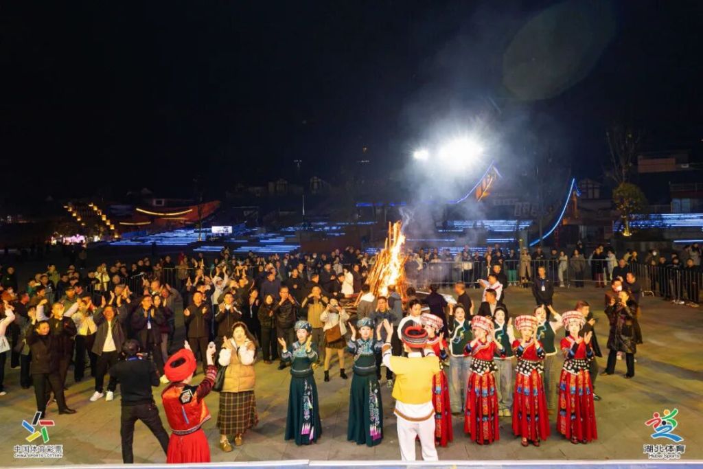 “恩BA”又亮相湖北省全民健身公共服务“五到五边”交流活动在恩施举行(图3)