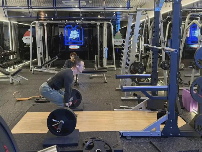 Kaiyun（中国体育）：2200㎡、7家体育品牌项目公益开放！这里的社区市民健身中心揭幕(图2)