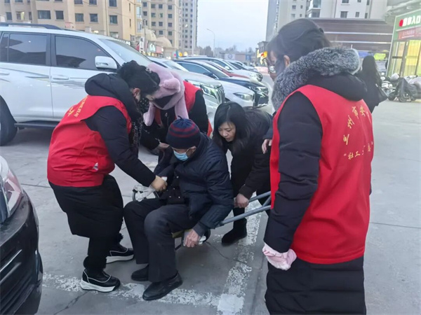 Kaiyun（中国体育）：安宁区丨智能健身惠生活网格服务暖人心(图8)