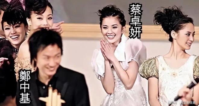 阿Sa恋上健身教练！一句“删掉绯闻”霸气官宣前任全是富二代(图4)