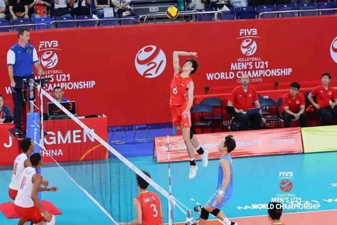 Kaiyun体育网站：蓬江喜迎十五运：全民健身热潮涌体育之花绽芳华(图4)